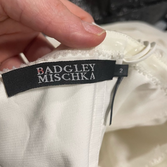 Set dress and over sized cluch - Picture 3 of 7